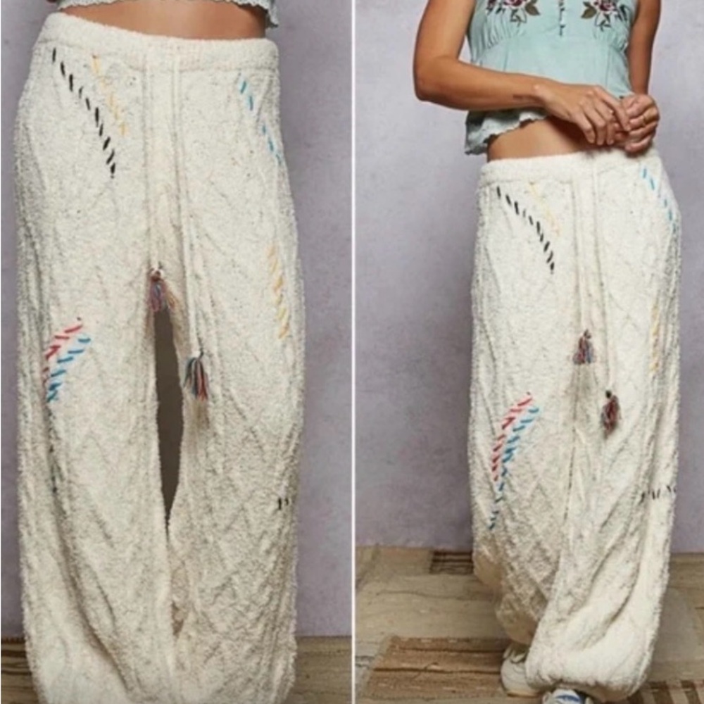 POL Cozy Berber Cream Wide Leg Joggers with Multicolor Stitching Medium